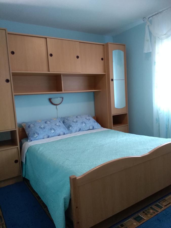 Apartments Anic Novigrad  Екстер'єр фото